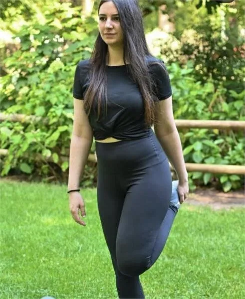 Melanie J